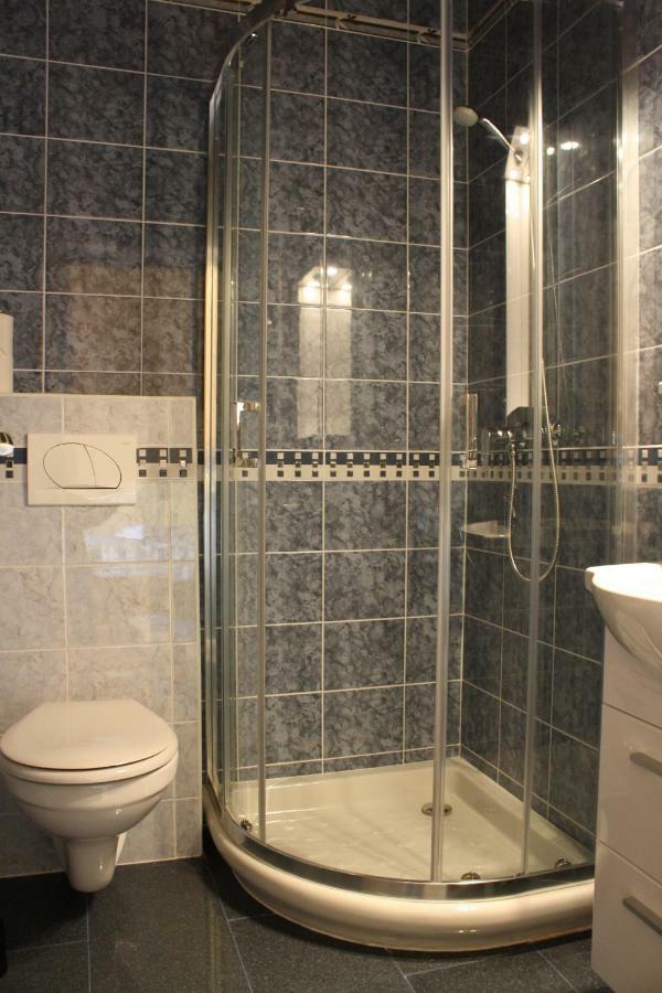 Hotel Kedvenc Vendeghaz Miszkolc Zewnętrze zdjęcie