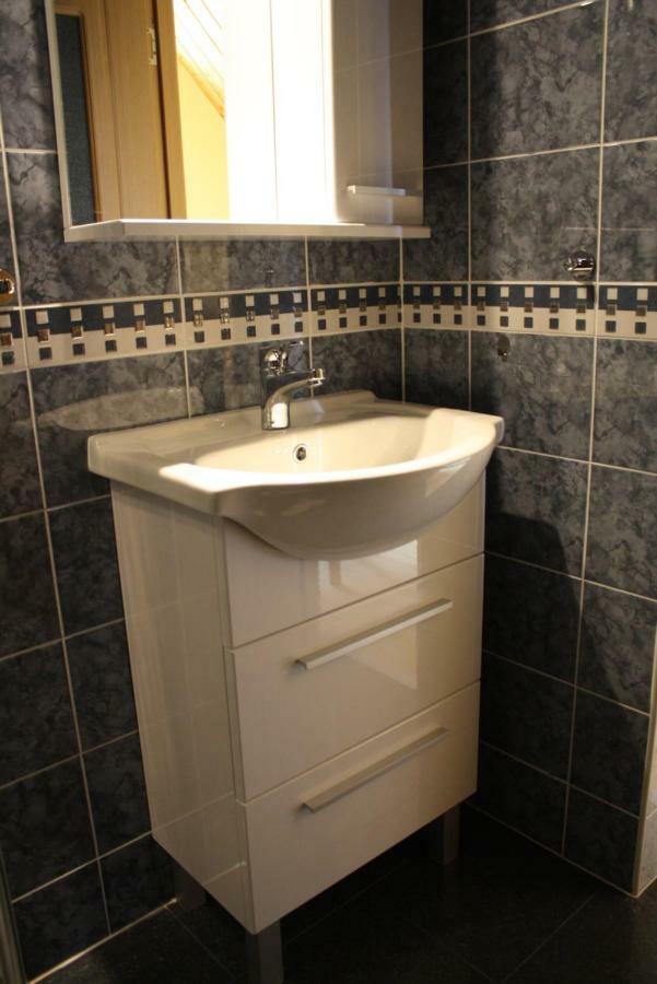 Hotel Kedvenc Vendeghaz Miszkolc Zewnętrze zdjęcie