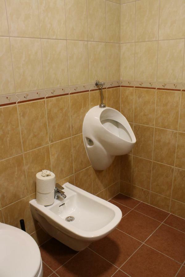 Hotel Kedvenc Vendeghaz Miszkolc Zewnętrze zdjęcie